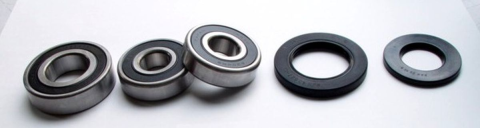 Подшипники оси колеса  KAWASAKI KZ '81-'83, ZX 1000 '86-'90, KZ 1100 '81, ZR 1100 '92-'00, ZX 1100 '83-'97  TOURMAX WBK-202