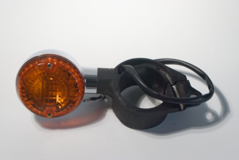 Указатель поворота левый передний KAWASAKI VN1500, EN 500 VULCAN JR KK074A