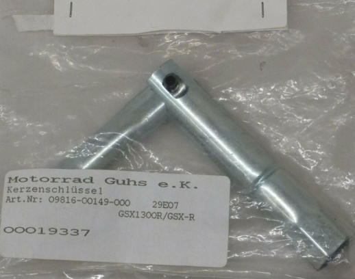 Свечной ключ Suzuki 09816-00149