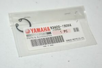 Стопорне кільце поршневого пальця Yamaha 93420-19084 WR426F+400F YZ426F