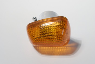 Стекло поворота SUZUKI GSXR 600/750, GS500E '01-,XF650 ,SV650 '99-01 ,TL1000R/S '99-01 JR ST-1286-GJ