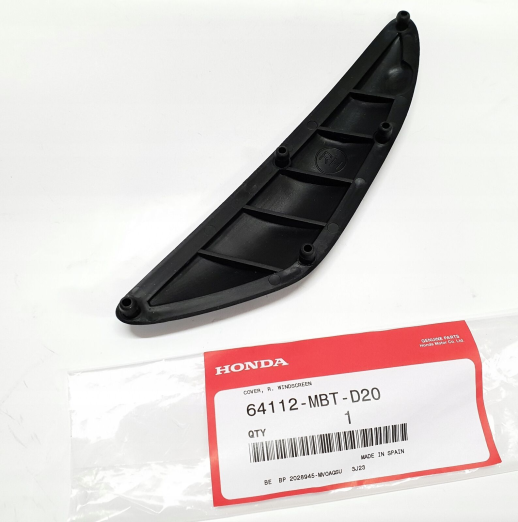 Накладка крепления ветрового стекла Honda 64112-mbt-d20