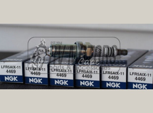 Свеча зажигания NGK 4469 / LFR5AIX-11 6708 (IKH16TT)